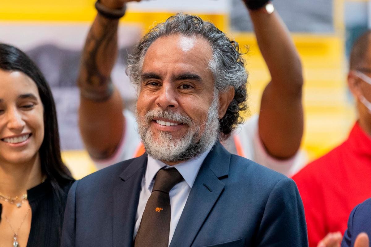 Audios de Armando Benedetti: los políticos del país piden explicaciones a Petro