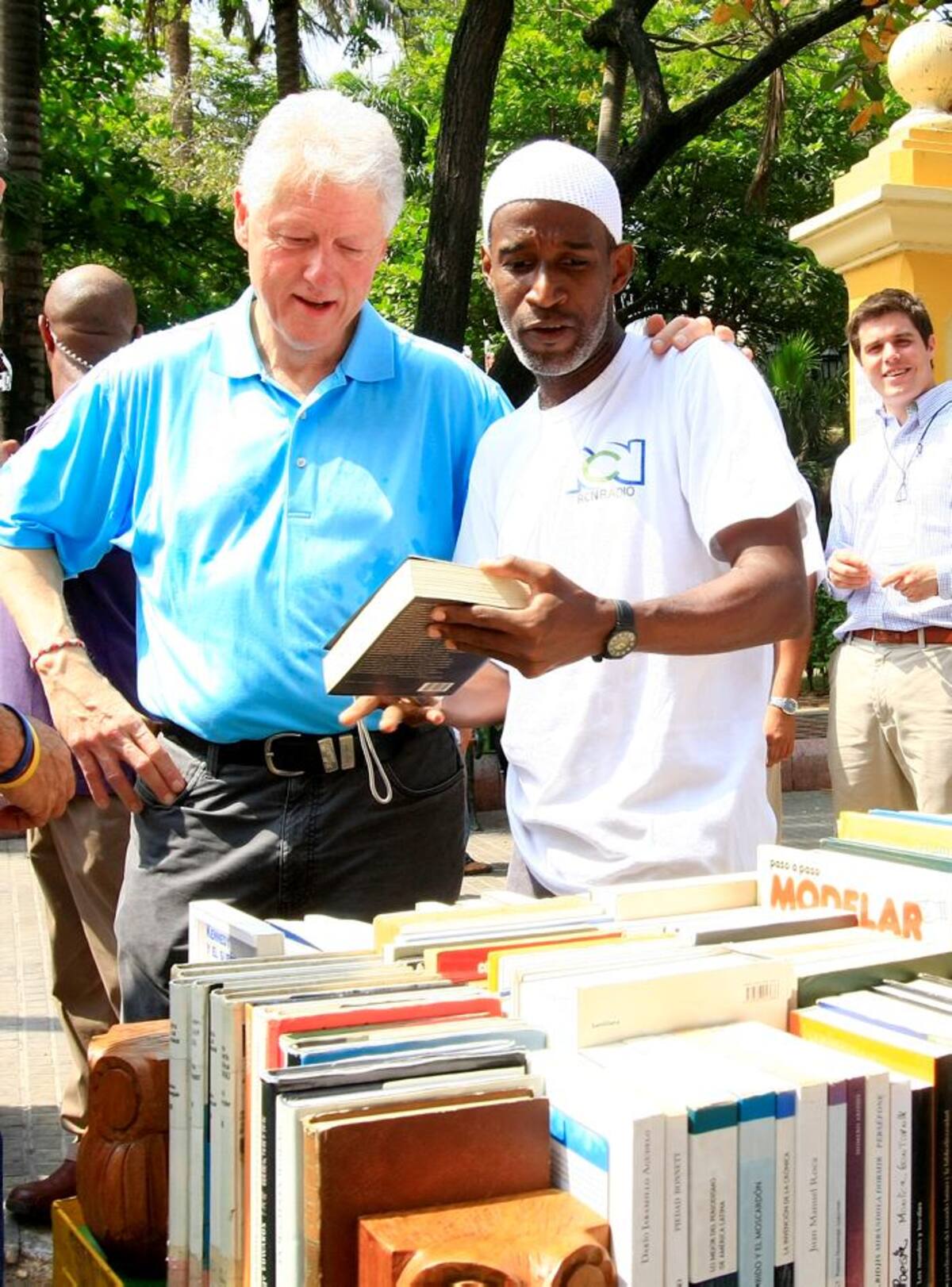 El ex presidente norteamericano Bill Clinton ha visitado dos veces la Carreta Literaria de Martín Murillo. JULIO CASTAÑO - EL UNIVERSAL