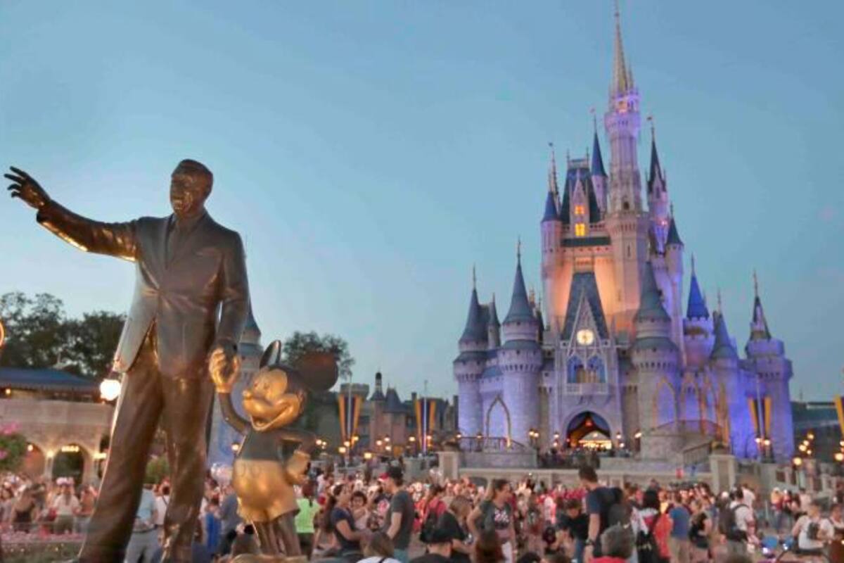 Los parques Disney, sin fecha de reapertura y con media plantilla sin cobrar
