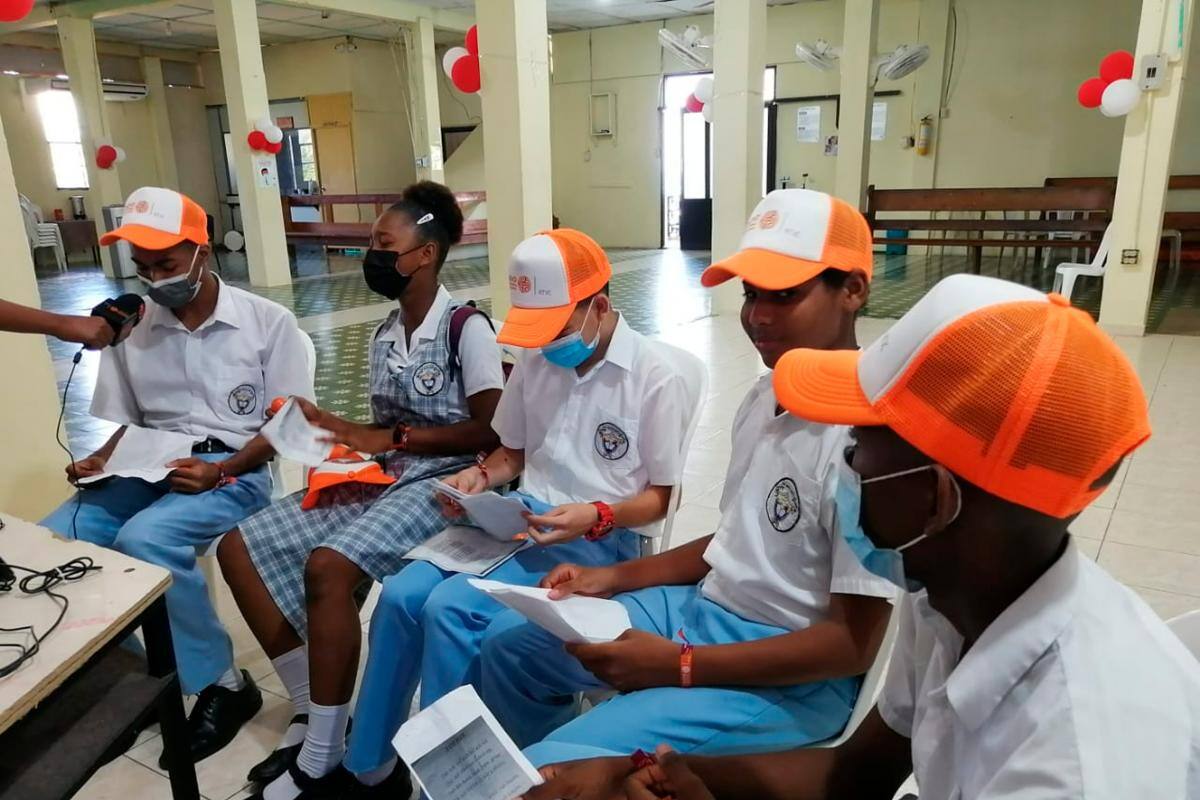 Niños indígenas, raizales y de capitales, celebran el Día de la Lengua