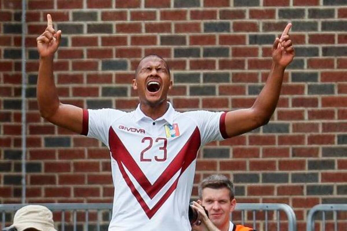 Salomón Rondón, máximo goleador en la historia de la selección de Venezuela