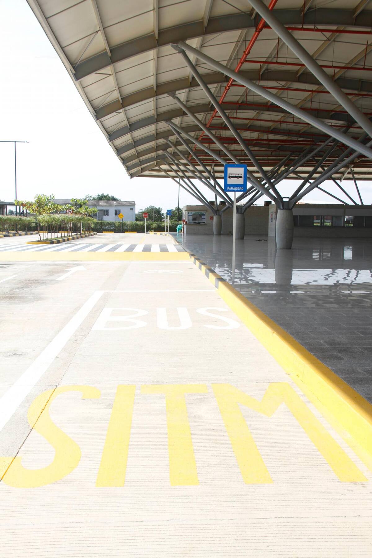 En la Terminal ya hay un espacio reservado para el paradero de la ruta extendida de Transcaribe. // LUIS EDUARDO HERRÁN -EU