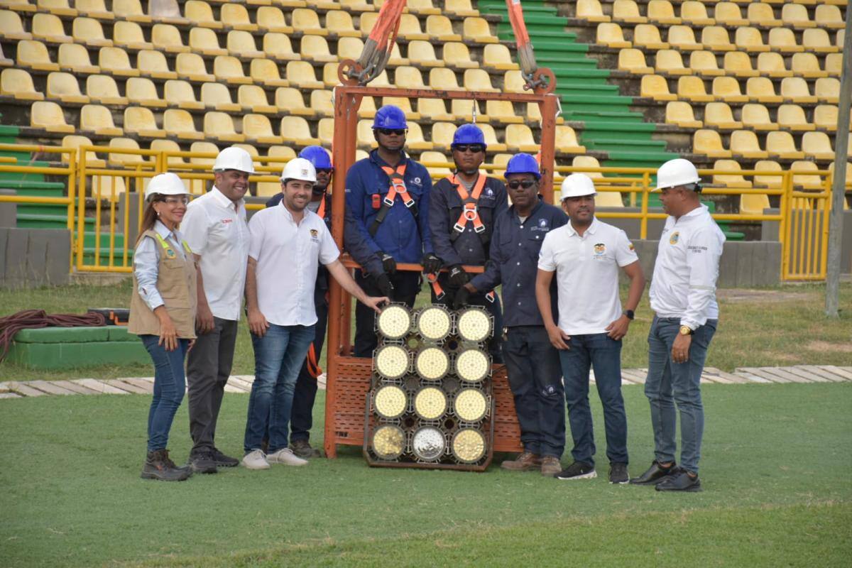 Estadio Jaime Morón tendrá luminarias para partidos internacionales: Yamil Arana