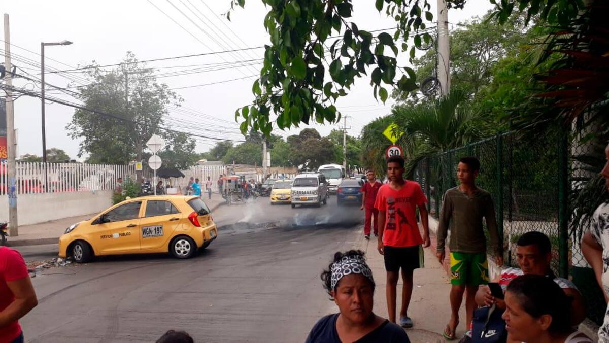 Bloqueo de vía. // Cortesía