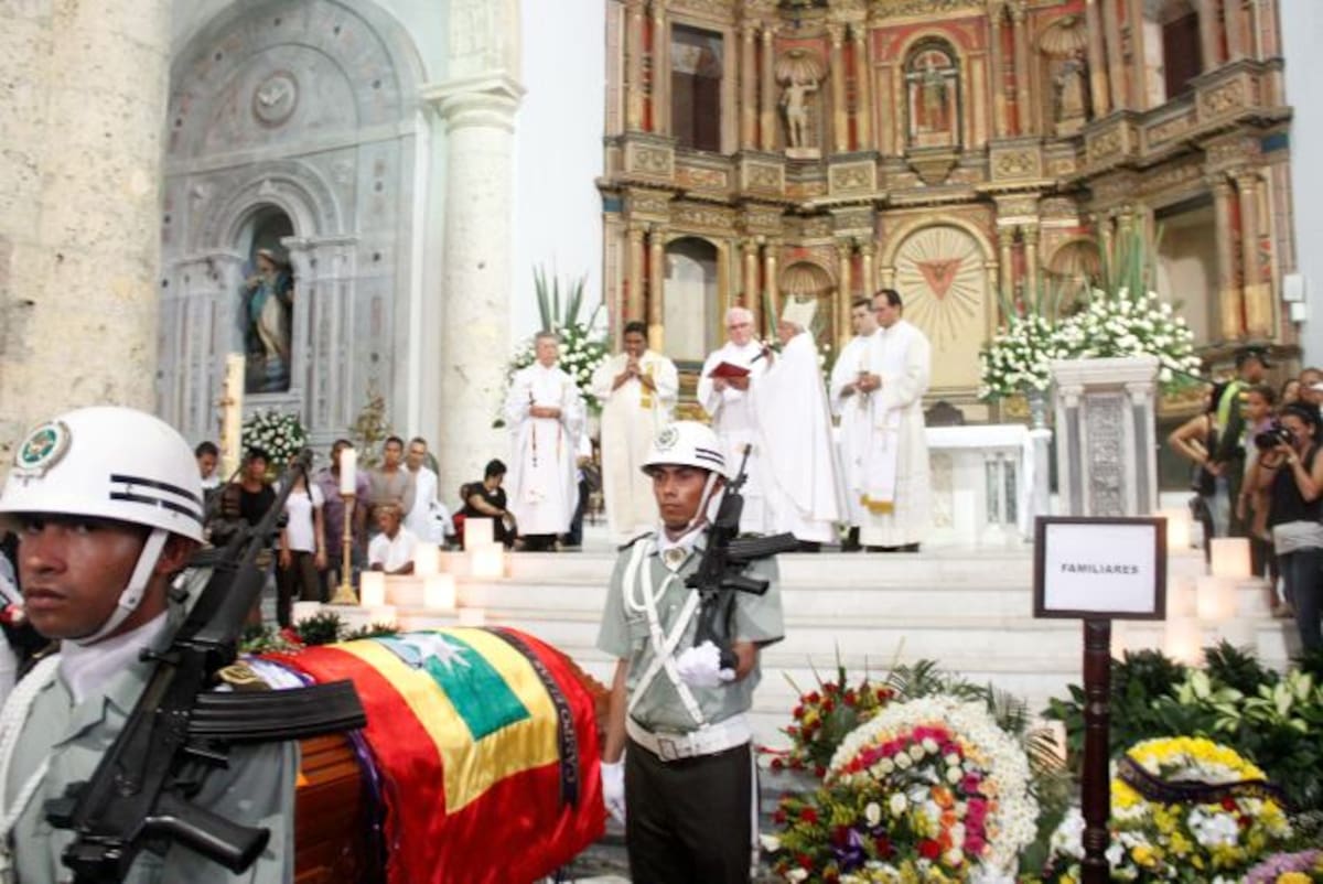 La eucaristía de cuerpo presente del sepelio de Campo Elías Terán fue presidida por monseñor Jorge Enrique Jiménez. ANTONIO CANCHILA GARCÍA - ELUNIVERSAL.COM.CO