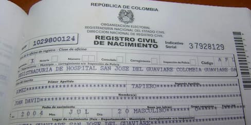 ¿Quiere que su bebé tenga primero el apellido de la madre? Conozca el trámite