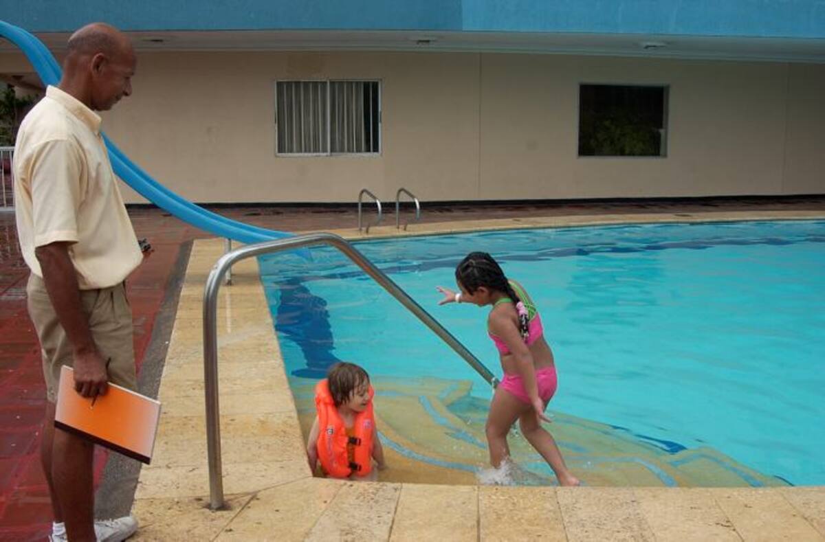 A raíz de los accidentes que se han registrado en piscinas de la ciudad, el Distrito ha inspeccionado estos lugares para prevenir sucesos lamentables. COLPRENSA