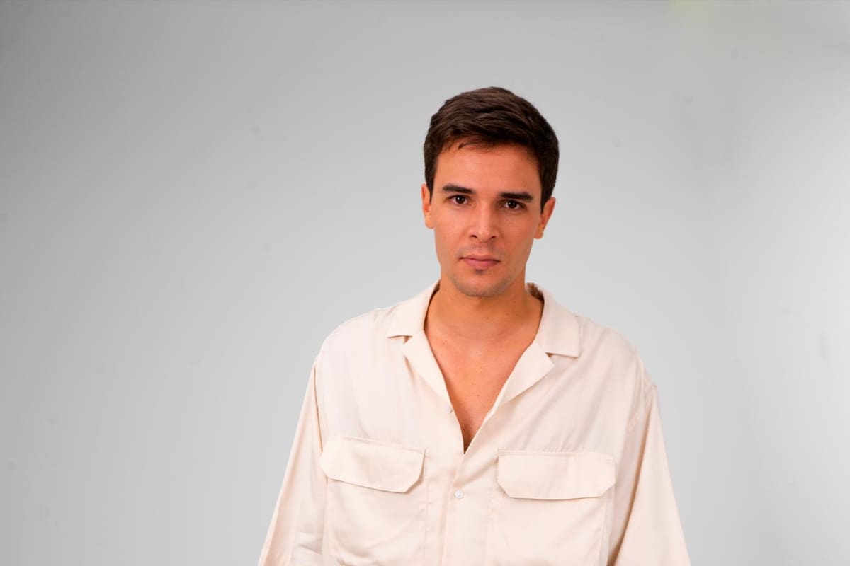 Alejandro Santamaría lanza canción que eligieron sus fans