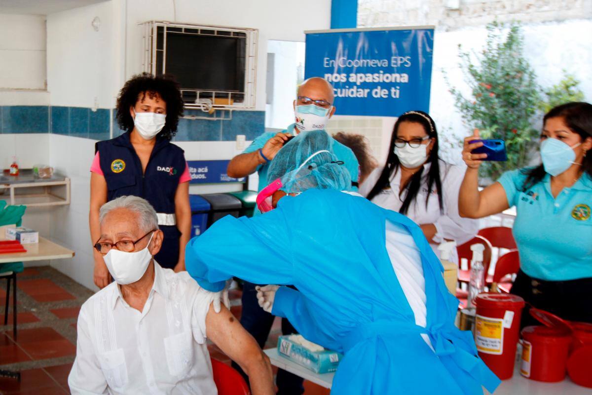 En Cartagena todavía no iniciará vacunación para personas entre 60 y 79 años