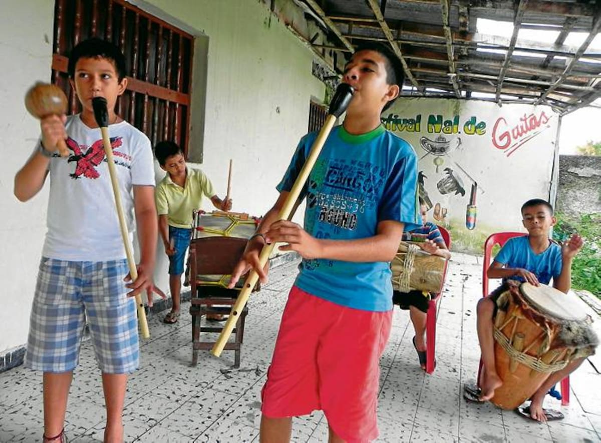Los niños que hacen parte de las Escuelas de Gaitas también se preparan para participar en el Festival.