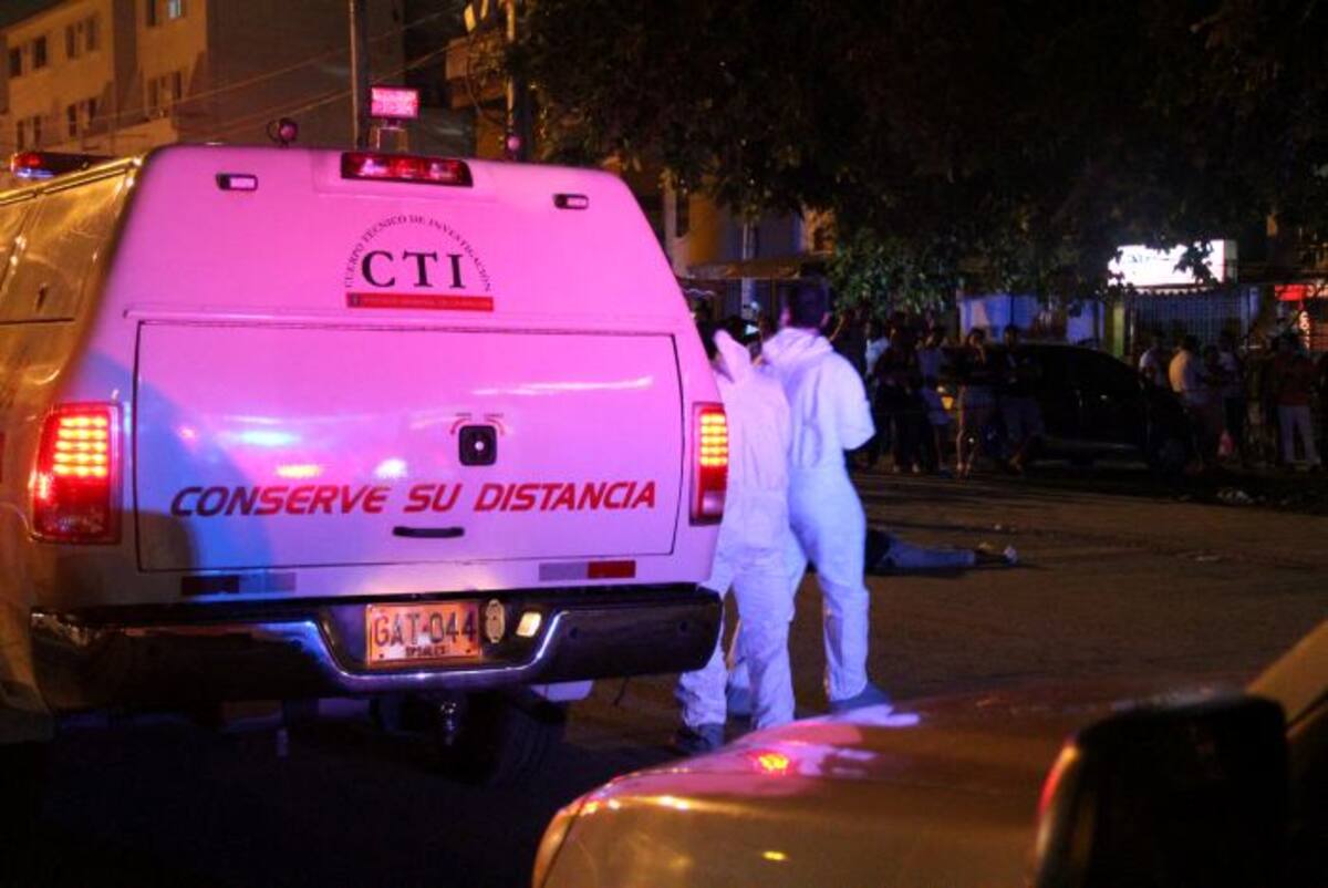 Dos mujeres y un hombre fueron asesinados cerca de las 2 de la madrugada de hoy domingo en la Transversal 54. EL UNIVERSAL