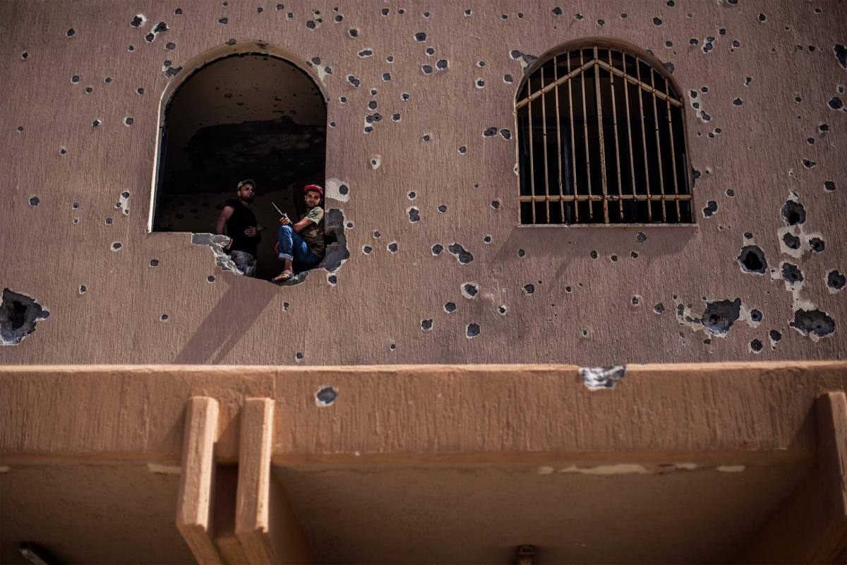 Mueren tres niñas en nuevo bombardeo lanzado por Hafter a la capital libia