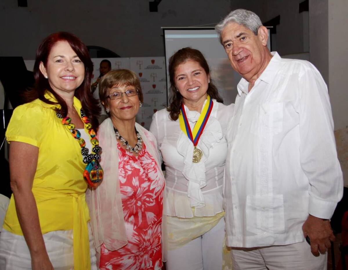 Aracelis Morales, Lucia Tarazona de Niño, Francia Escobar de Zarate y Jaime Niño. Zenia Valdelamar/El Universal/