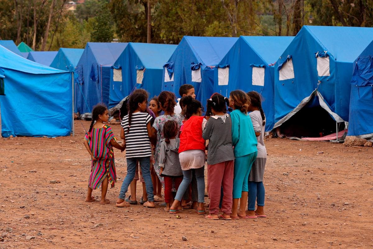 Joven amenazó con abusar de niñas víctimas del sismo en Marruecos