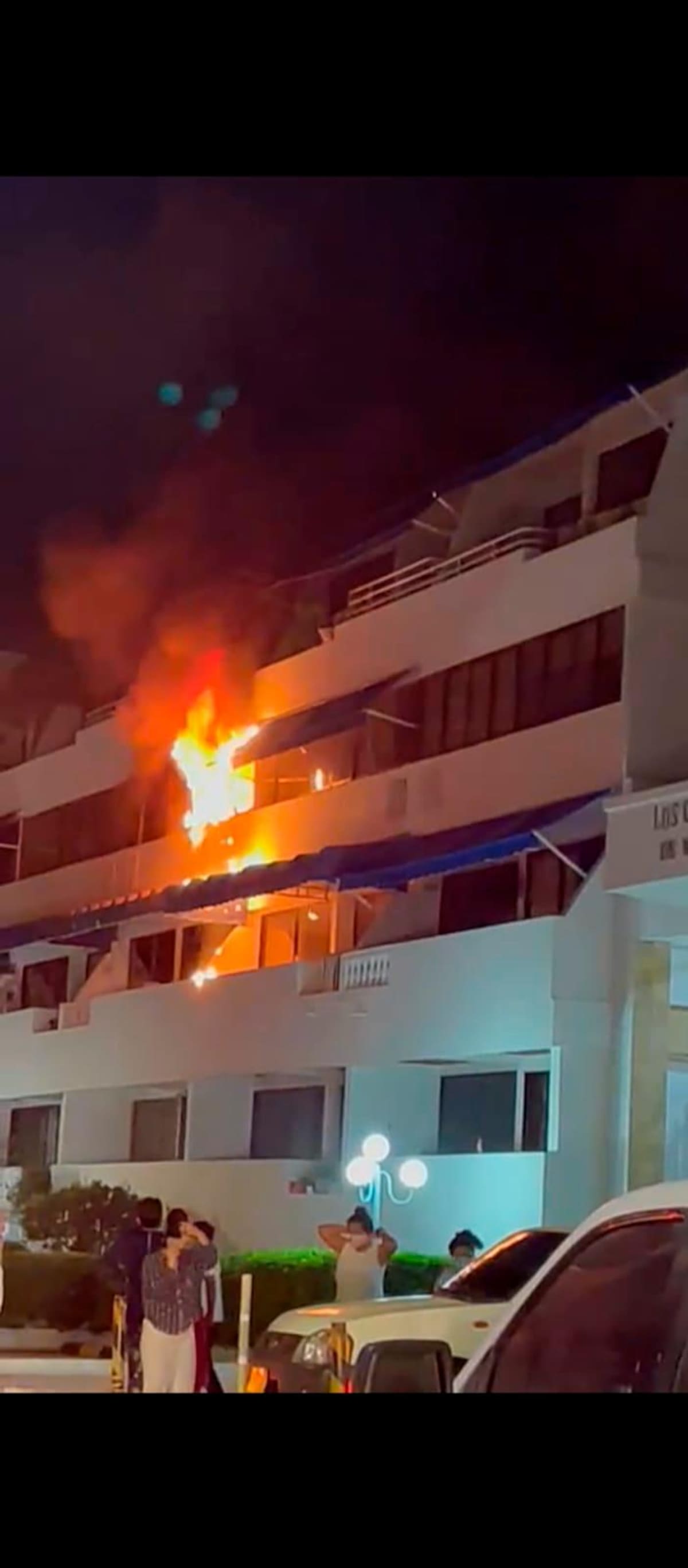 El incendio ocurrió en la madrugada de hoy en Manga.