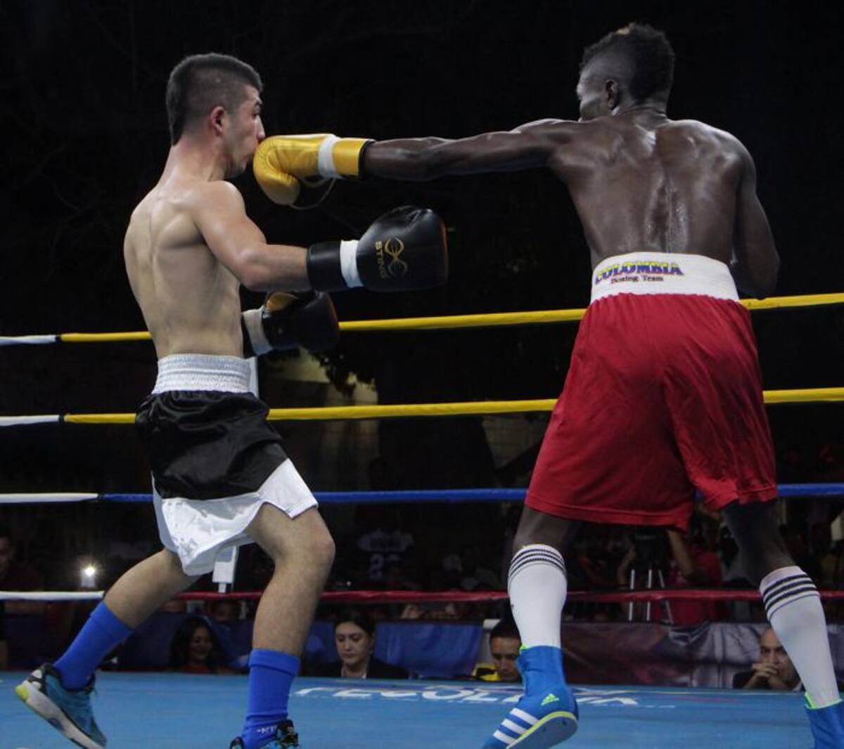 Yuberjen Martínez vs Ibragimov Mironshokh. GREISY BETTIN RODRÍGUEZ