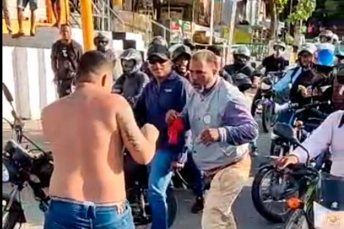 Video: Pelea a puños en los Cuatro Vientos paraliza el tráfico vehicular