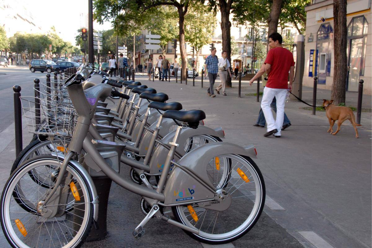 Francia invertirá 2.000 millones de euros para favorecer el uso de la bici