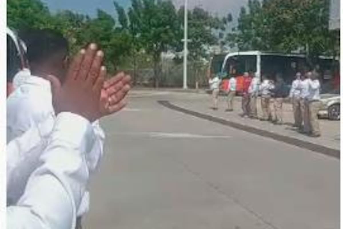 Video: Con aplausos reciben a conductores de Transcaribe tras protesta