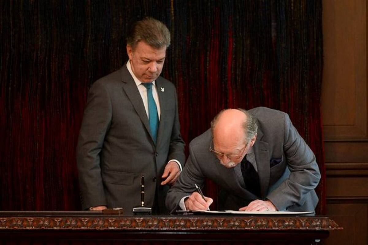 Desde hoy Colombia tiene como su representante ante el gobierno de los Estados Unidos a un embajador de carrera diplomática total, el bogotano Camilo Reyes Rodríguez.