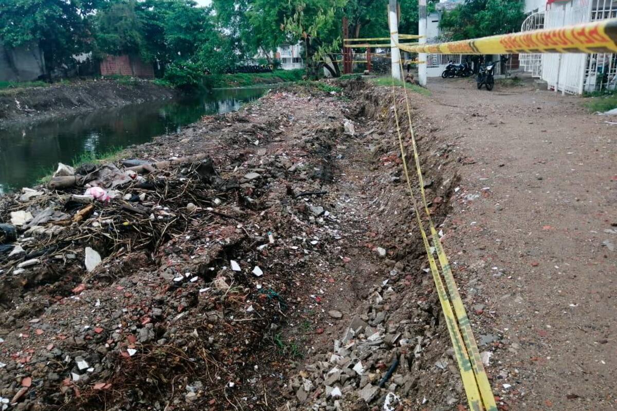 Preocupación en Las Palmeras por erosión del canal Matute