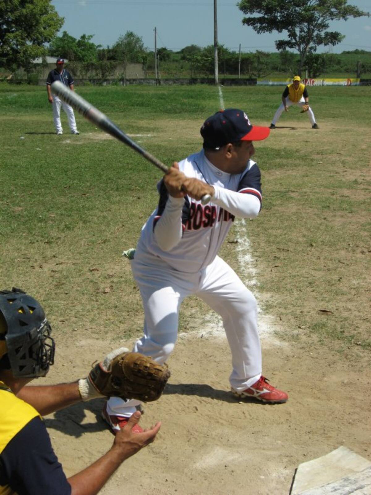 Asterio Herazo, jugador del equipo Rosa Vieja de Sahagún, disputa hoy la gran final con su club.