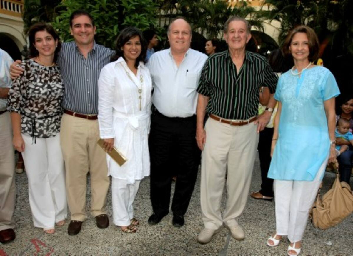 María Isabela Cañas, Javier Zurek, Nieves Jiménez, Antonio Ardila, Enrique Zurek y Vicky de Noero.