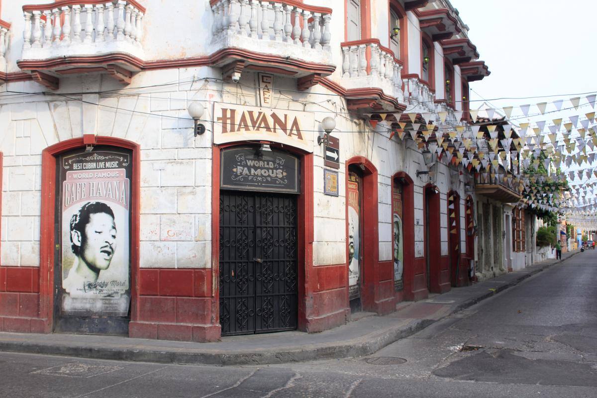 Cierran establecimiento en Cartagena por no contar con documentos