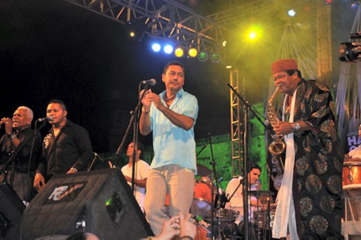 Gerardo Varela conquistó a buena parte de los presentes cantando los temas emblemáticos del Joe.