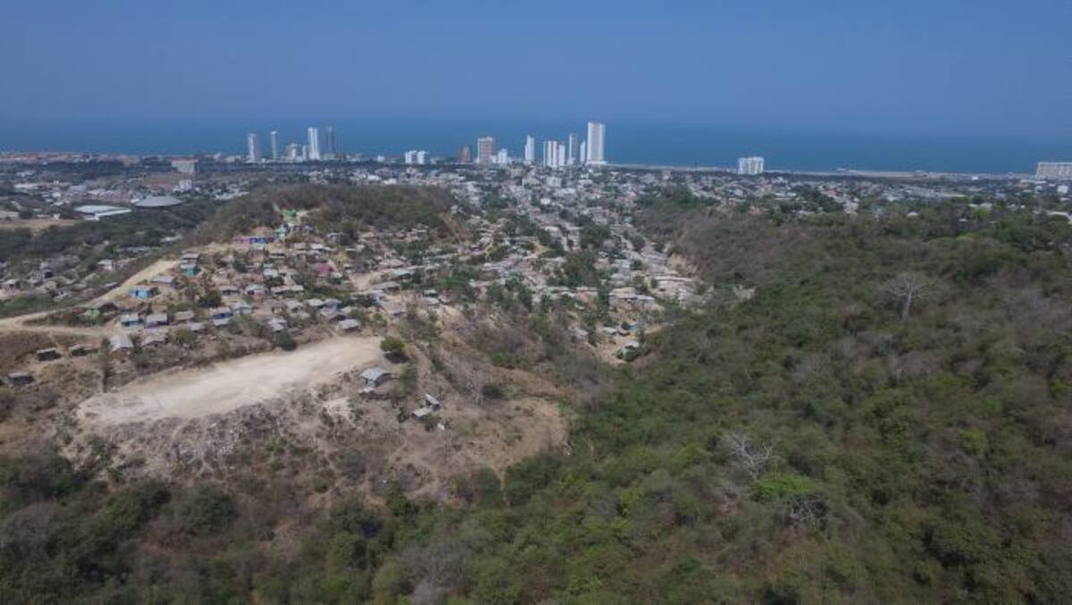 Imagen panorámica de las invasiones en el Cerro de la Popa Jairo Cárdenas - El Universal