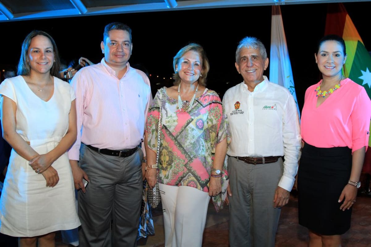 María Camila Salas, Carlos Granadillo, María Cristina Pimiento, Carlos Coronado y Liliana Rodríguez.