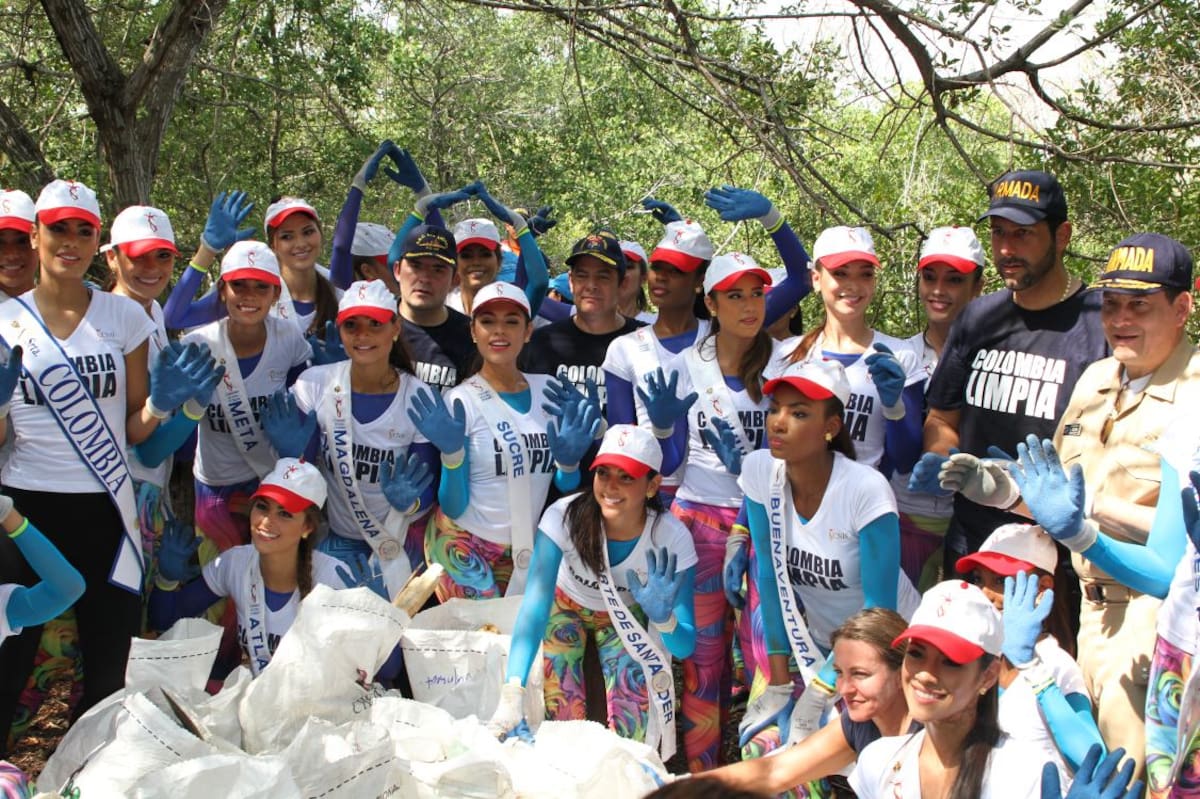gERMÁN vARGAS, vICEPRESIDENTE; Luis Henao, Ministro de Vivienda, y Dionisio Vélez, Alcalde de Cartagena, se unieron a la jornada.