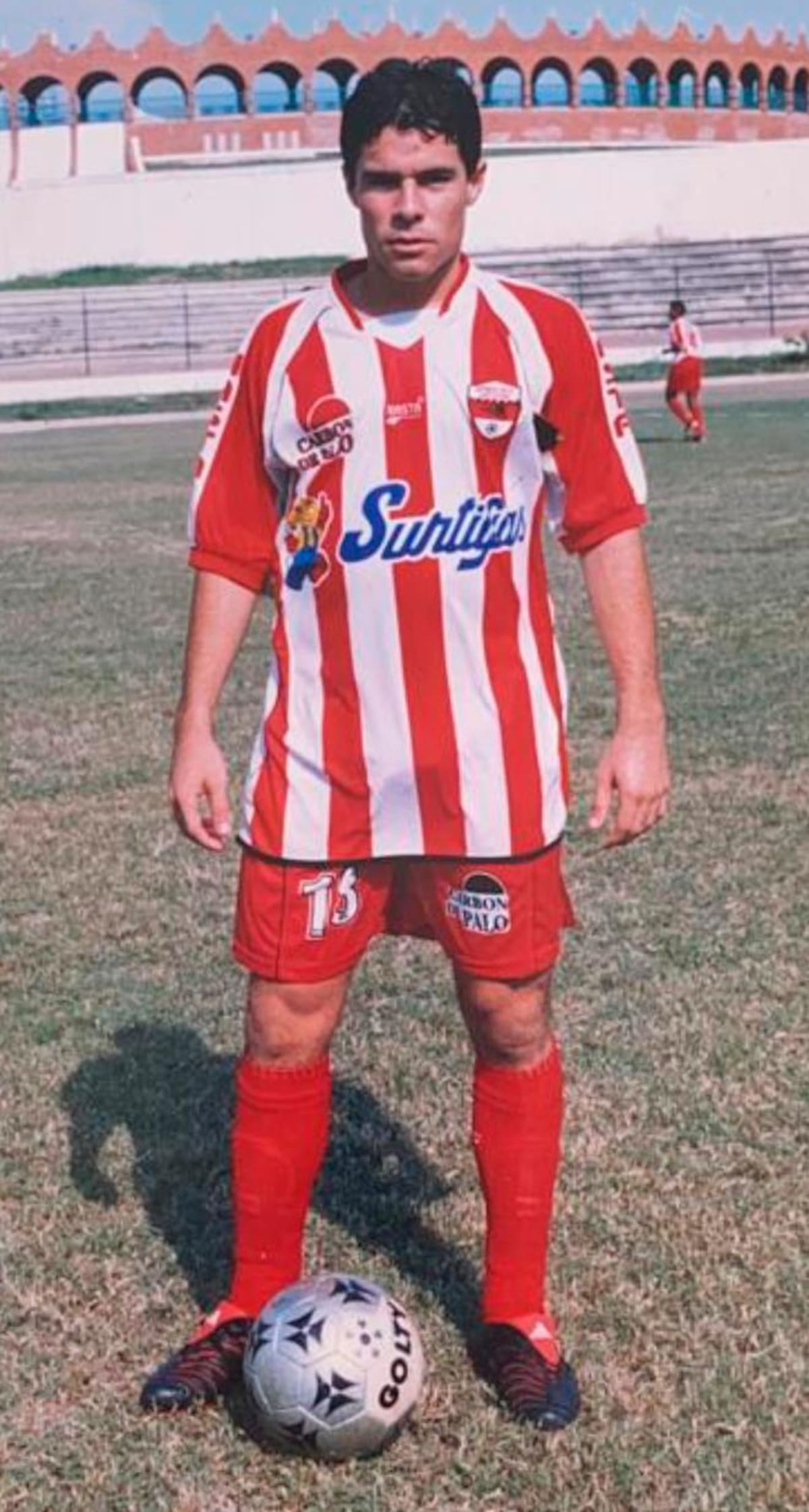 Alberto Sierra, uno de los grandes volantes ofensivos que ha tenido el fútbol bolivarense. Mucho talento y gol. //ARCHIVO