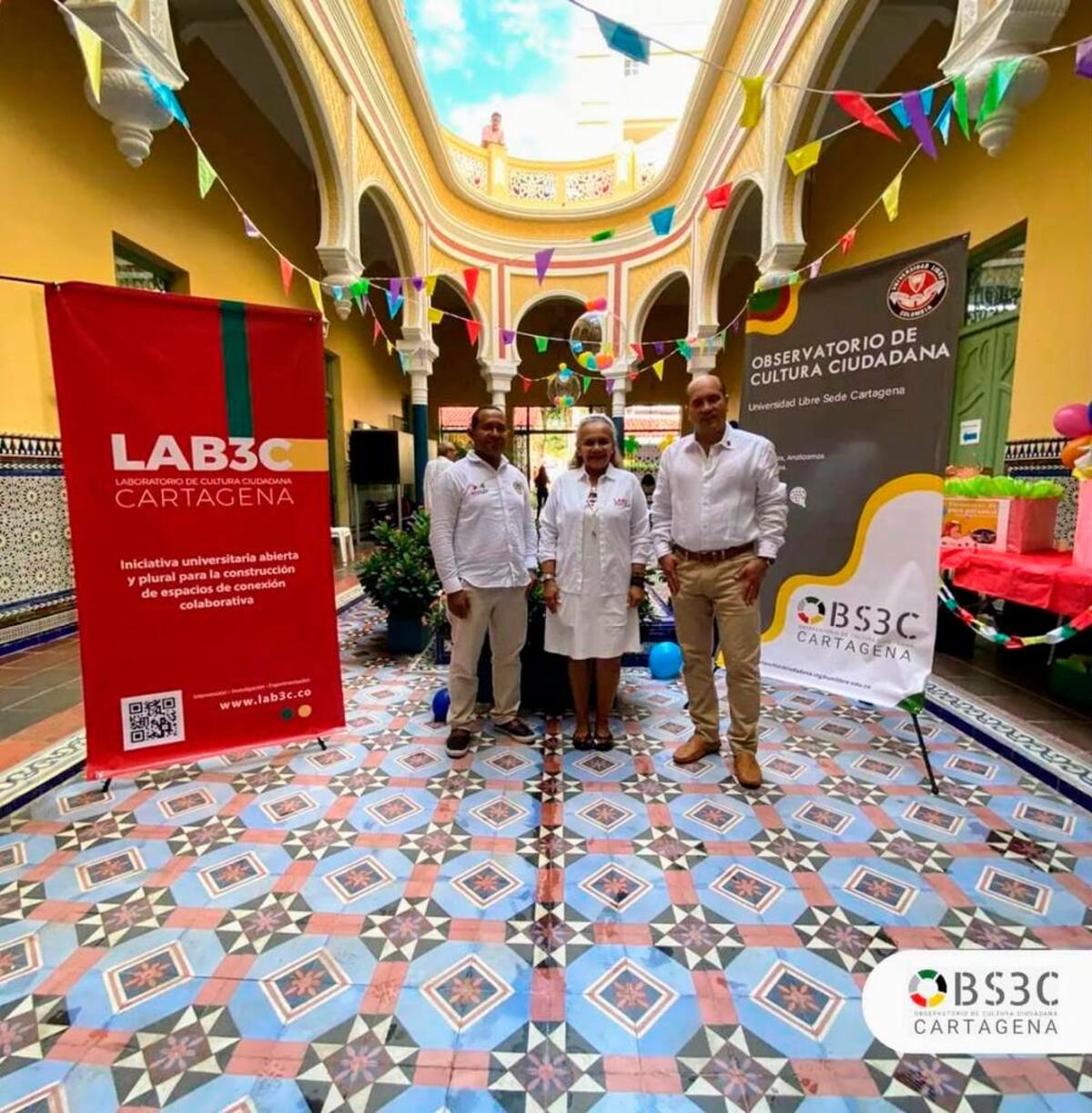 Amith Paternina, director de la Cárcel de Mujeres; Elfa Luz Mejía, directora del Laboratorio de Cultura Ciudadana de Cartagena; y Armando Noriega, rector de la Universidad Libre. // Cortesía