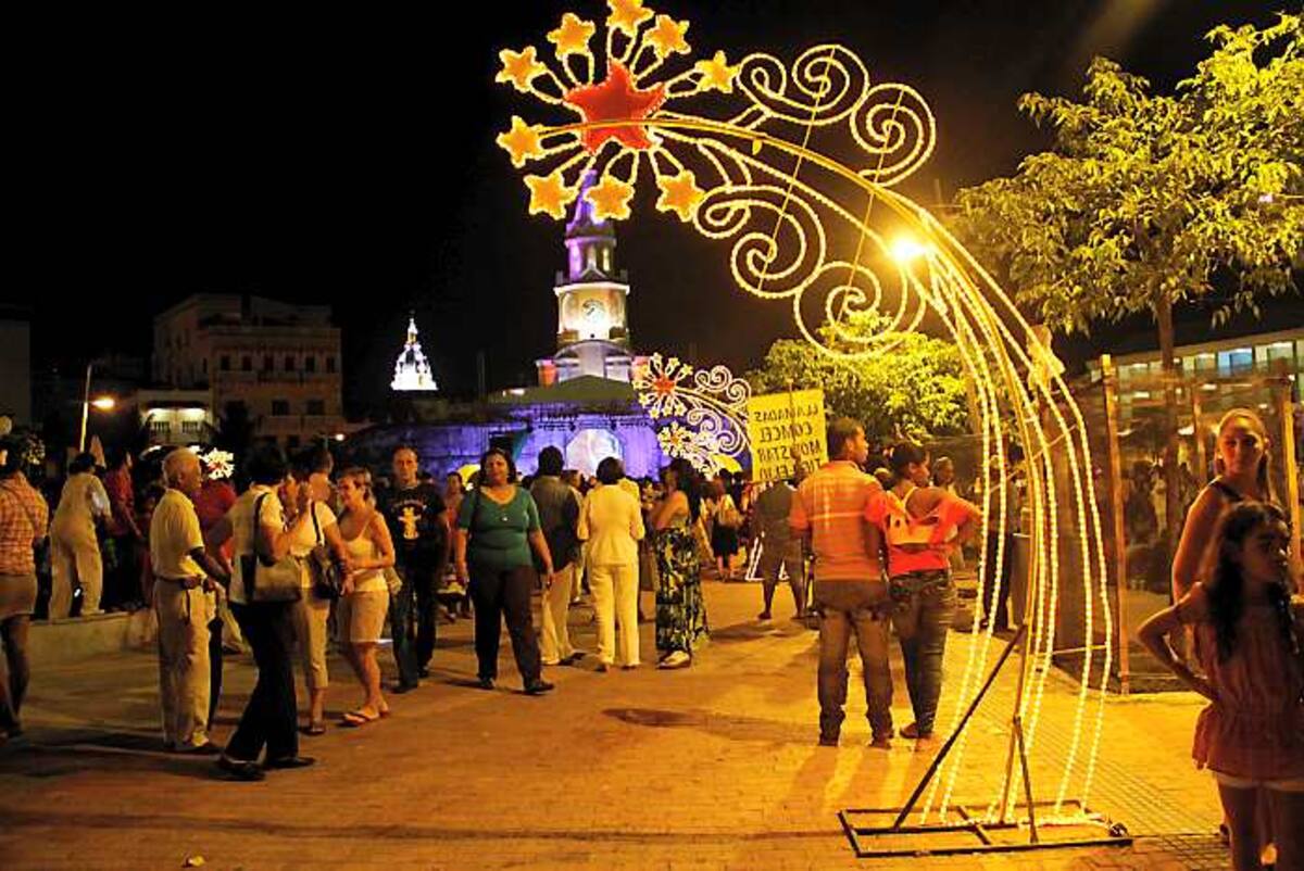 Alumbrado navideño en Cartagena ÓSCAR DÍAZ – EL UNIVERSAL
