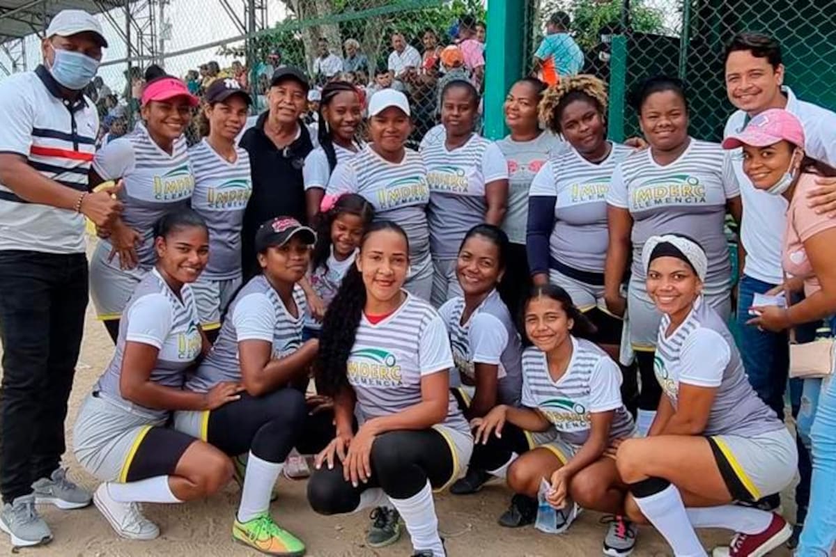 Clemencia, gran campeón de Torneo de Kickball en Arjona