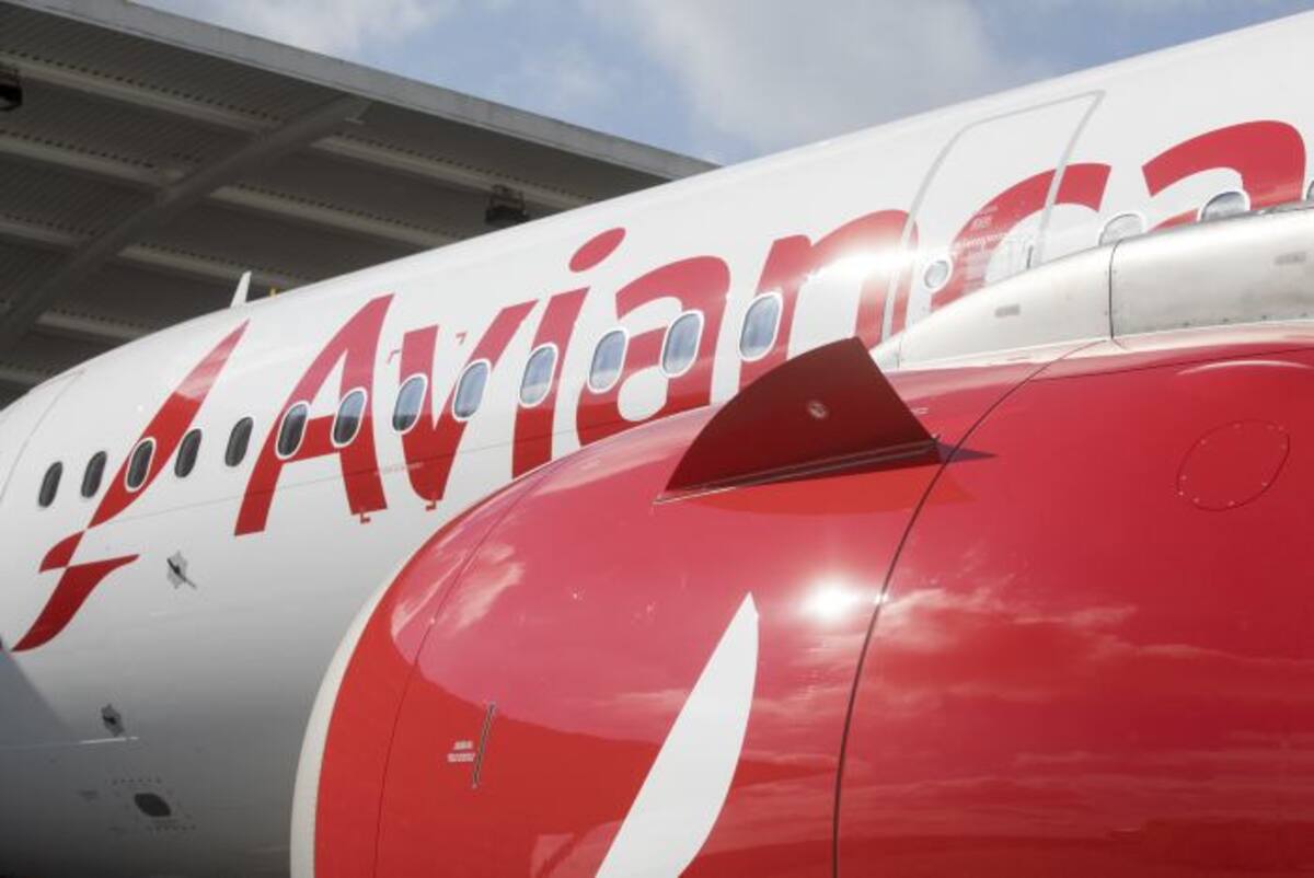La aerolínea colombiana Avianca sumó dos aeronaves Airbus A320 a su flota y ocho tripulaciones para mejorar la operación dentro del país. ARCHIVO.
