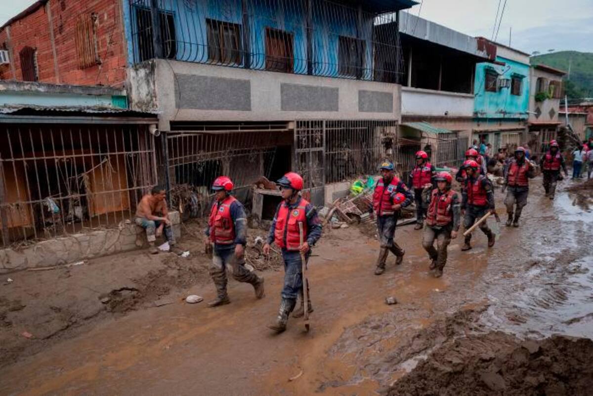La lluvia acabó en tragedia en Las Tejerías, zona de catástrofe en Venezuela. //EFE.