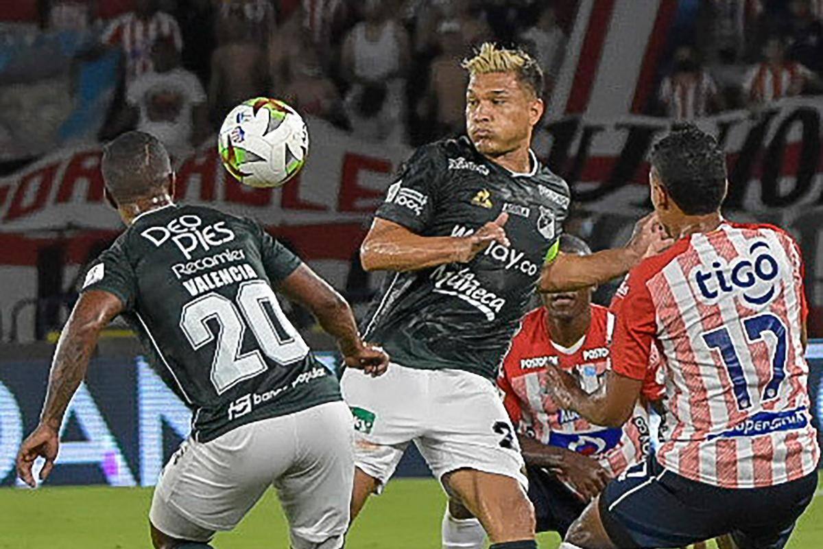 El lapsus de Teo en el bus: se le olvidó que ya no juega en Junior