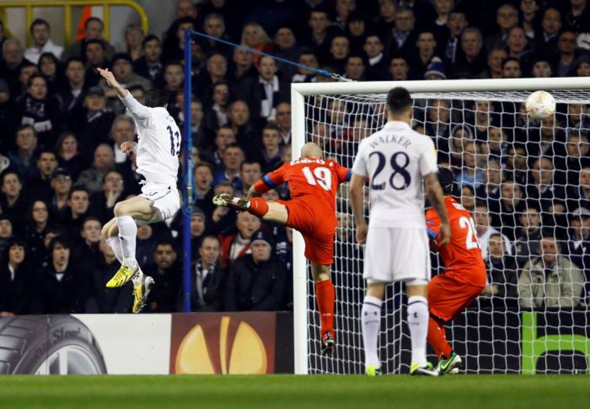 Tottenham sorprende y derrota parcialmente 2-0 a Inter en la Europa League. AP