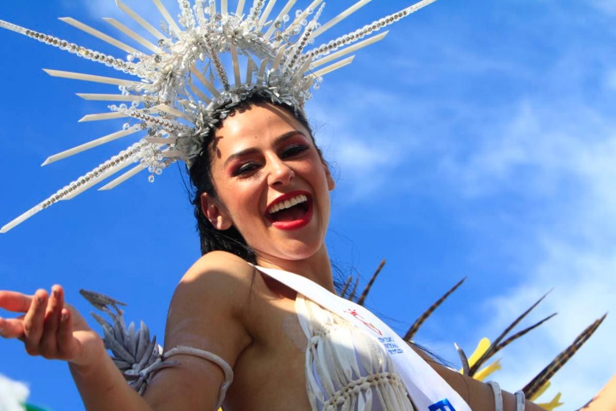 Fotos: así lucen las reinas en el Desfile de la Independencia