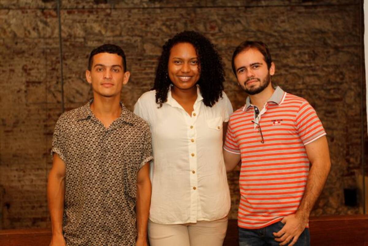 Los jóvenes artistas José Sierra Vega, María Antonia Méndez y César Gutiérrez, quienes exponen su obra en el Museo de Arte Moderno de Cratagena, en la agenda concertada con el Ministerio de Cultura. Julio Castaño-El Universal