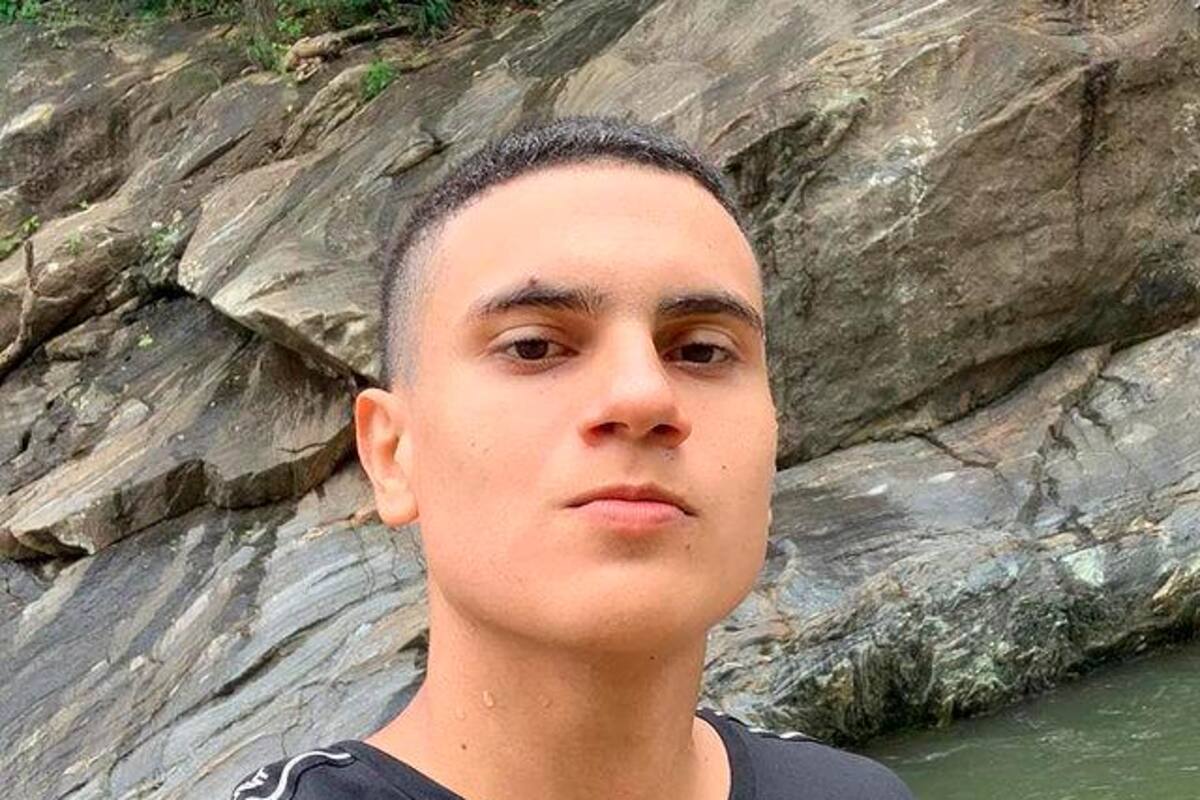 ¡Igualito! Joven dice ser el hijo ‘negado’ de Silvestre Dangond