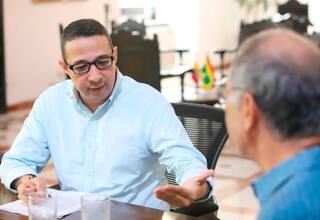 Critican posibles firmas de dos nuevos contratos con Esales “de todito”