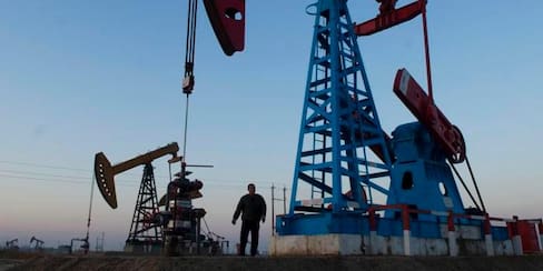 El petróleo Brent baja un 2,54%, hasta 66,46 dólares