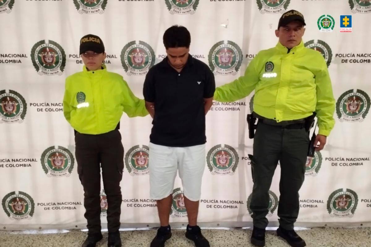 Disparó y mató a policía que atendía atraco en vivienda: va a la cárcel