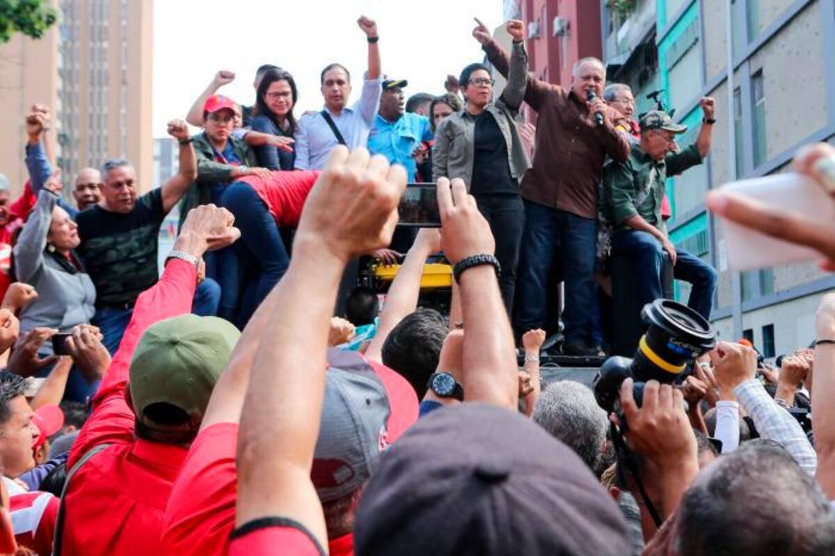 Cabello dice que están “completamente derrotados los golpistas” en Venezuela
