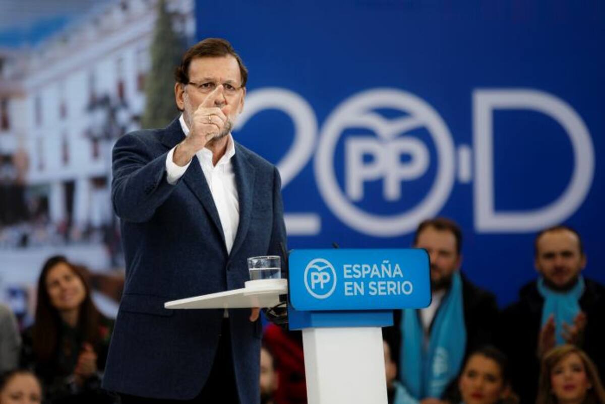 Mariano Rajoy recibió al líder del partido socialista (PSOE). AP