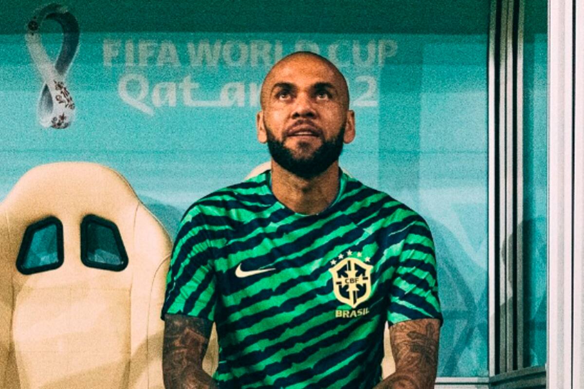 Alves alega que ha escolarizado a sus hijos y no se escaparía de España