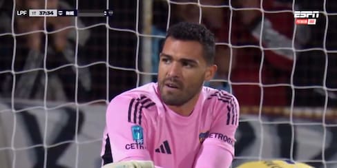 Video: Álvaro Montero vivió una pesadilla en su debut en liga con Boca Juniors